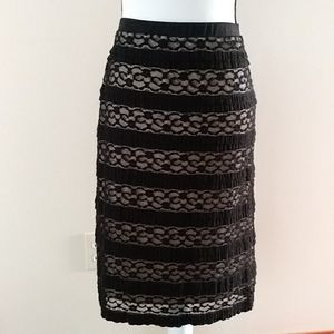 NorthStyle Embroidered Ruffle Netting Lined Pencil Skirt L Black Nude